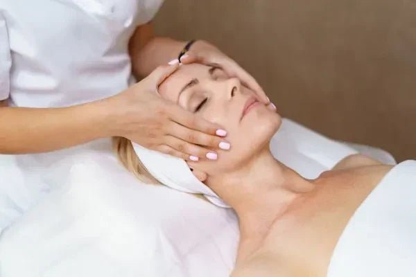 Masaje craneofacial: qué es, cómo se hace y por qué es el tratamiento más completo que puedes recibir - MallorcaWellness