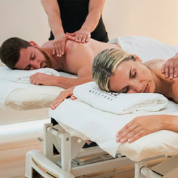Couple enjoying relaxing duo massage at luxury spa hotel in Mallorca.
Spa treatment room with massage tables at 4- 5 star hotel in Mallorca
Relaxing duo massage experience at premium wellness spa in Mallorca