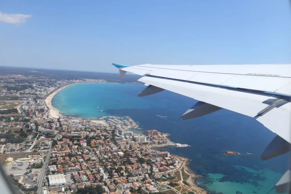 Back Pain After Flying? Discover How a Deep Tissue Massage in Mallorca Restores Your Wellbeing - MallorcaWellness